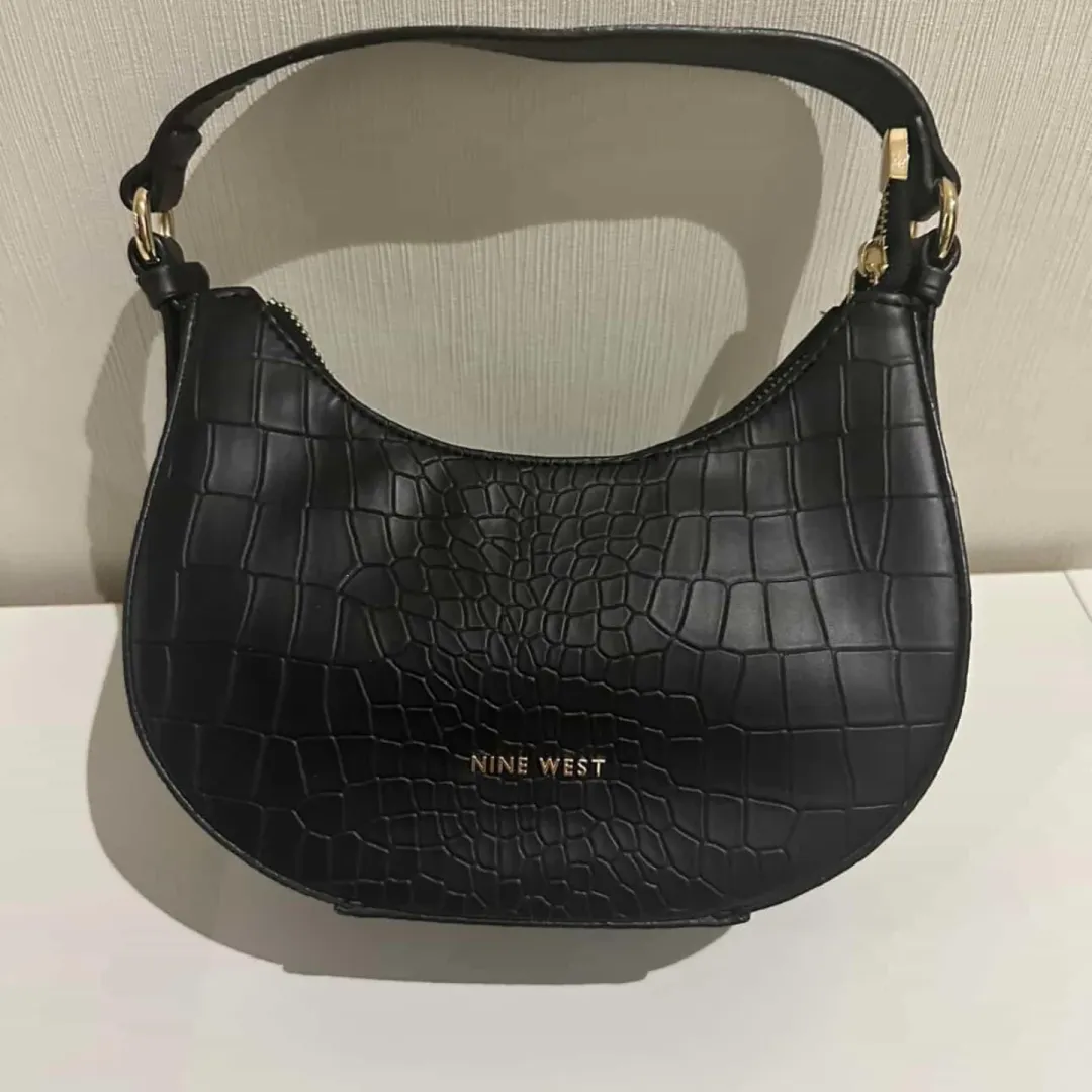 nine west bag