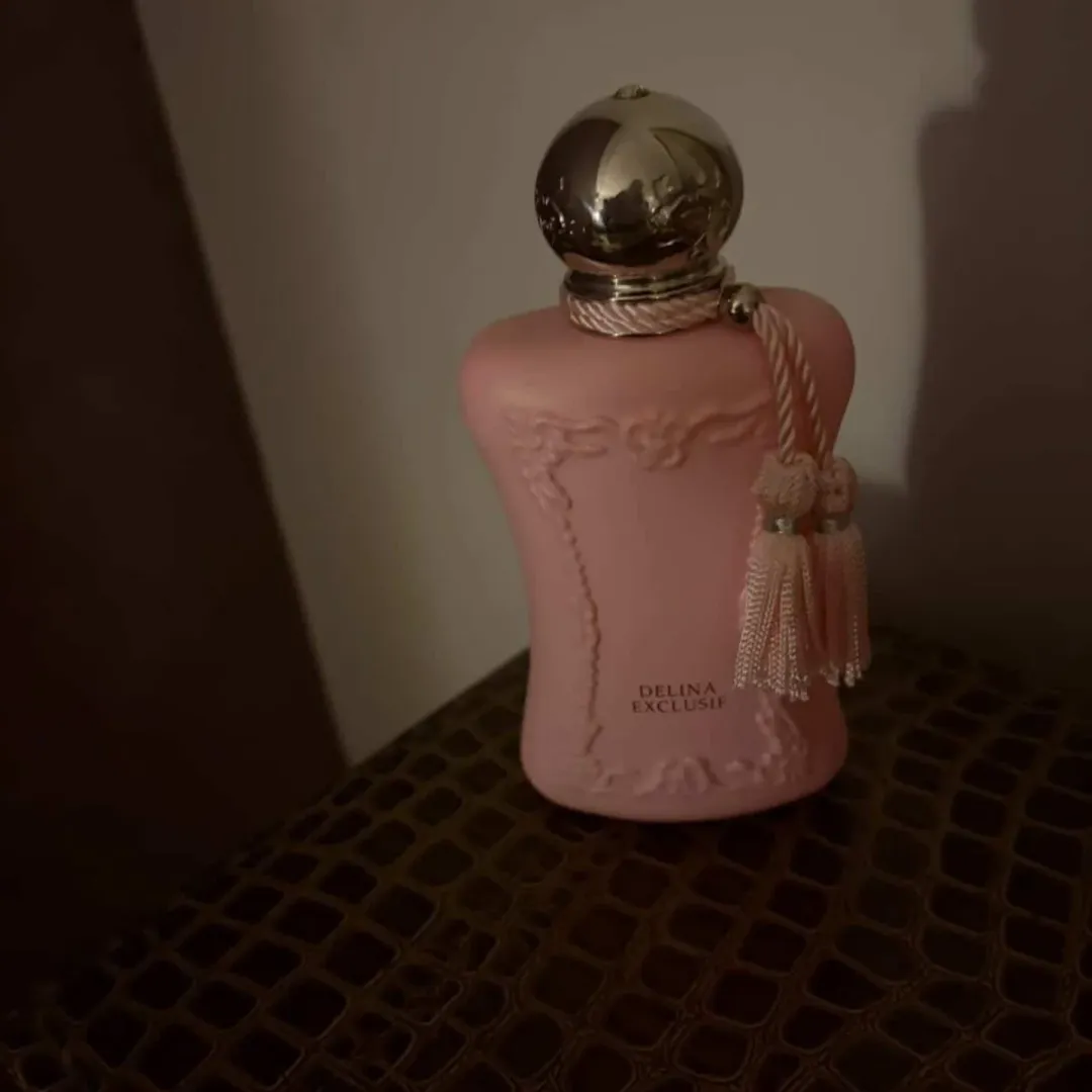 Delina Exclusif perfume