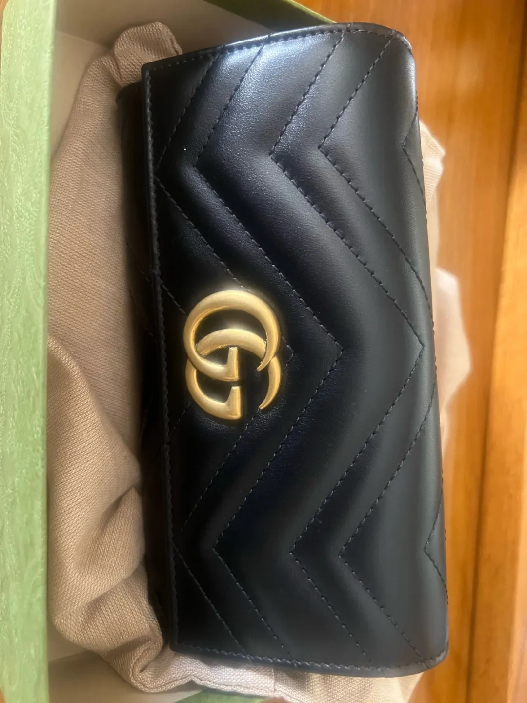🖤 Gucci GG Marmont Continental Wallet