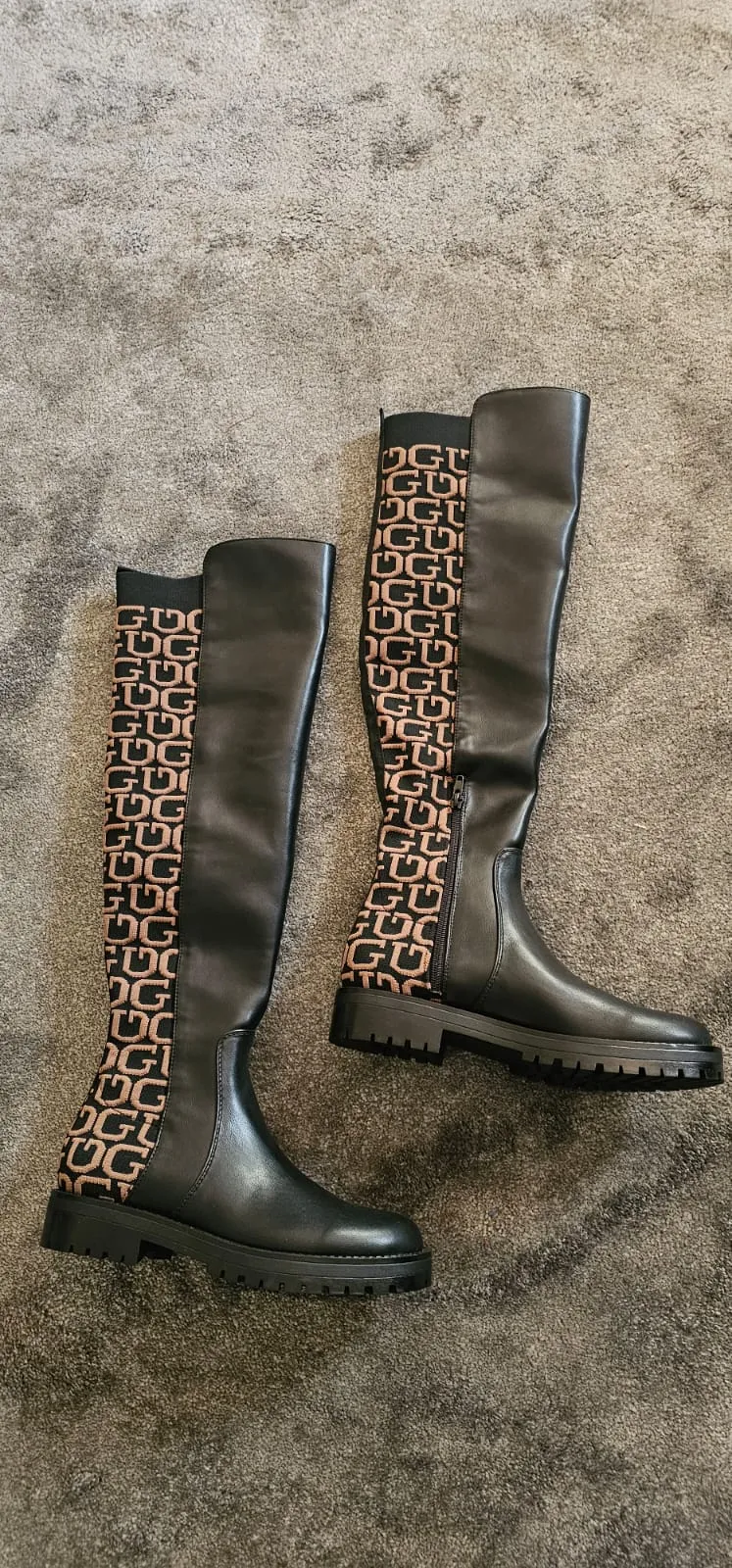Guess boots