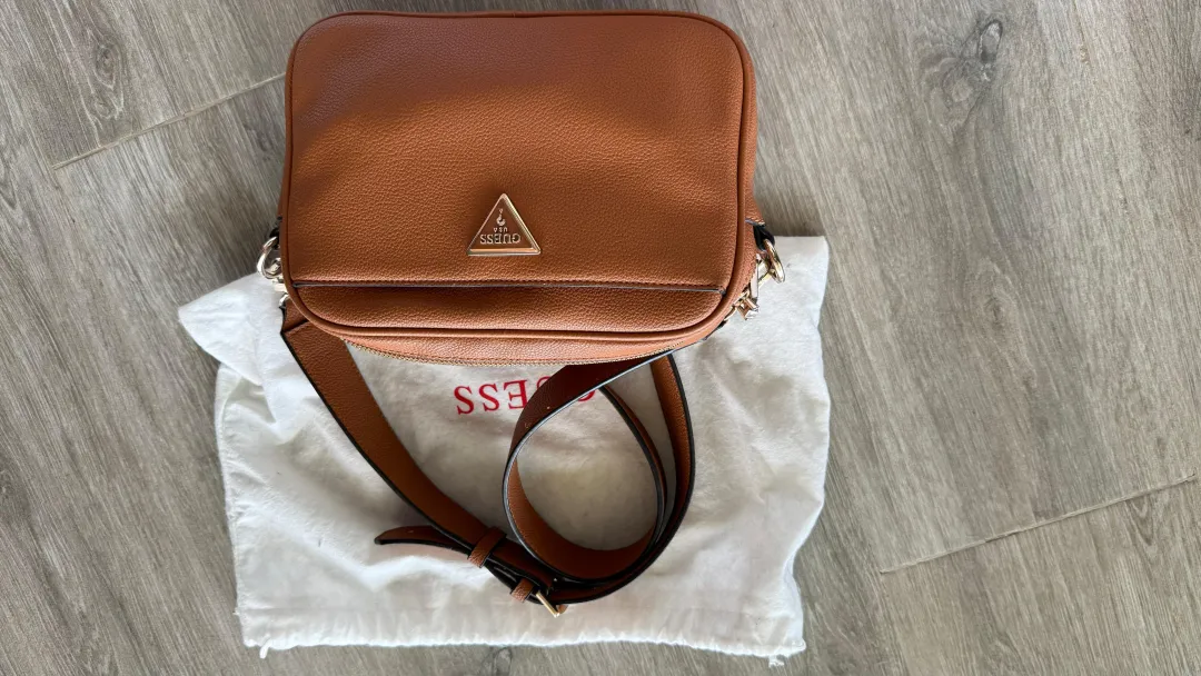 Guess bag