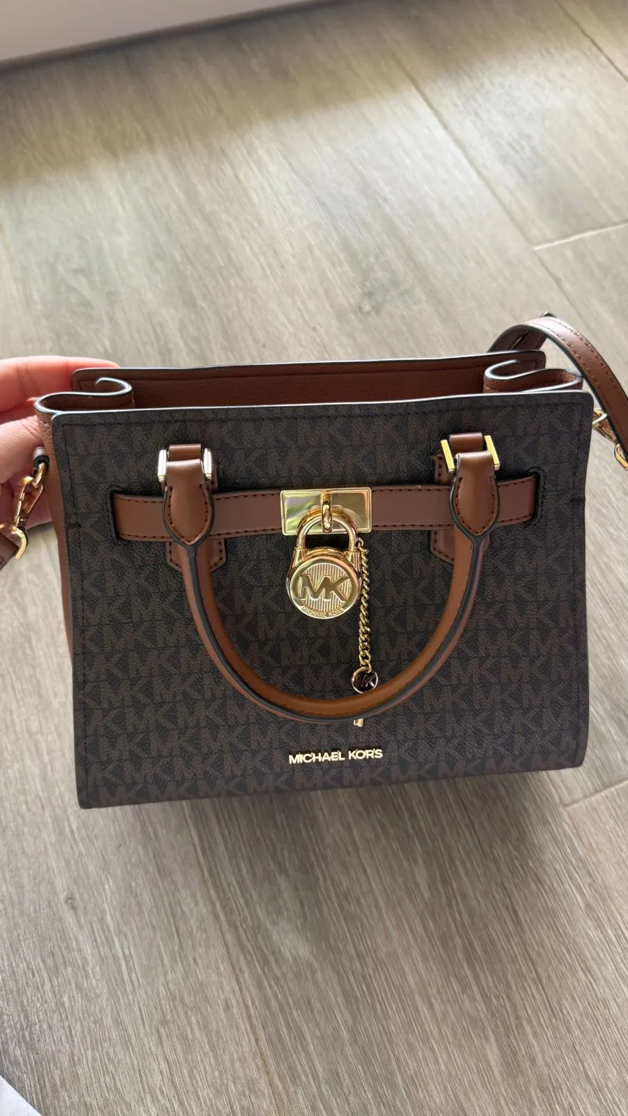 Micheal Kors bag