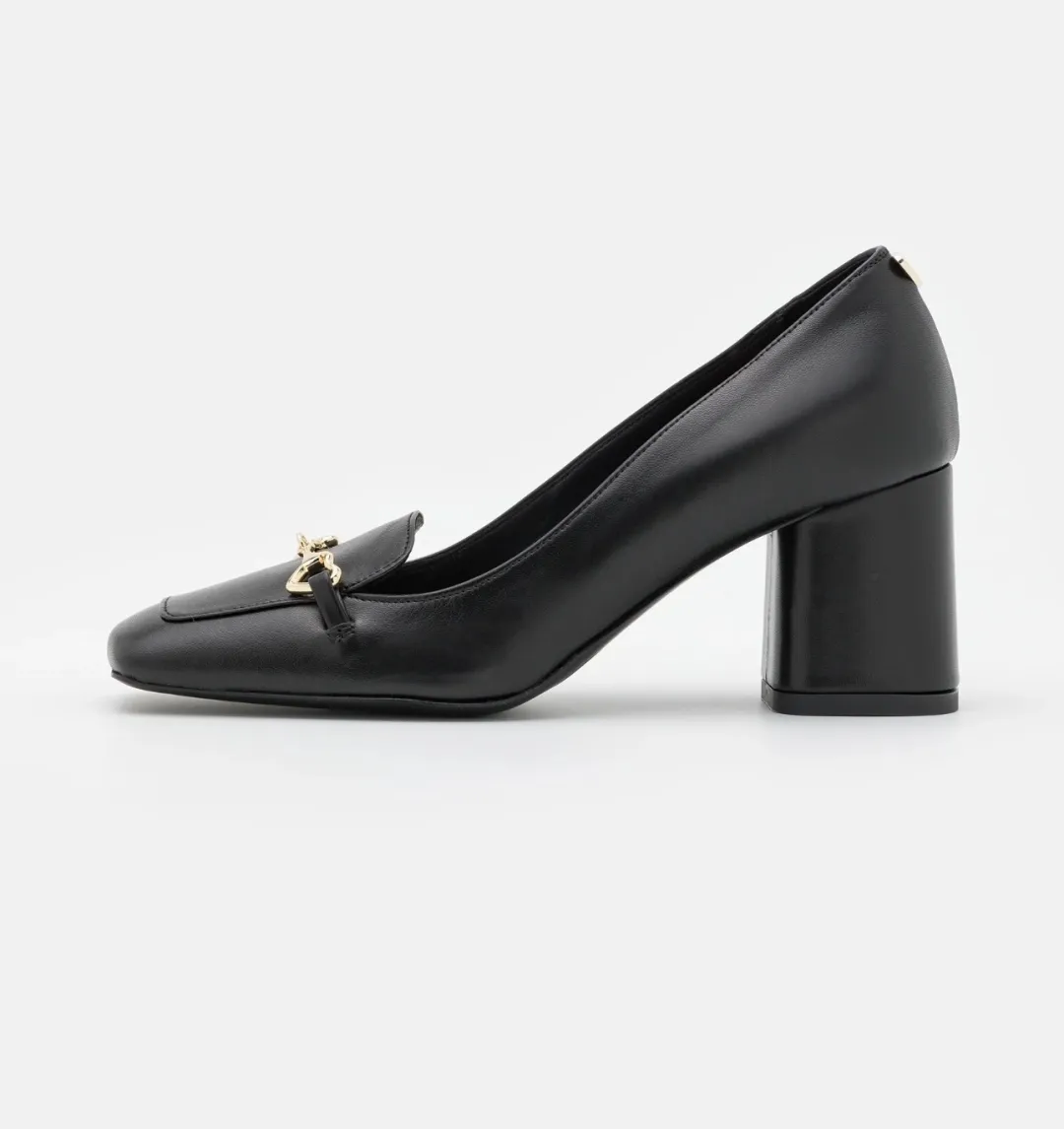 Love Moschino Pumps